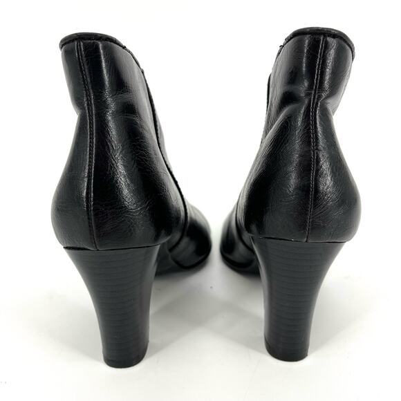 Aerosoles A2 Gravity Black Leather Pull-On booties Heel Ankle Boots (7M) - Picture 6 of 11